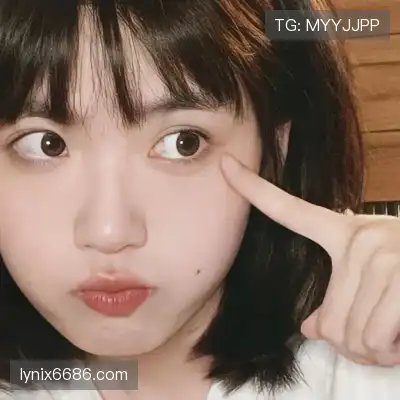 施锟晔